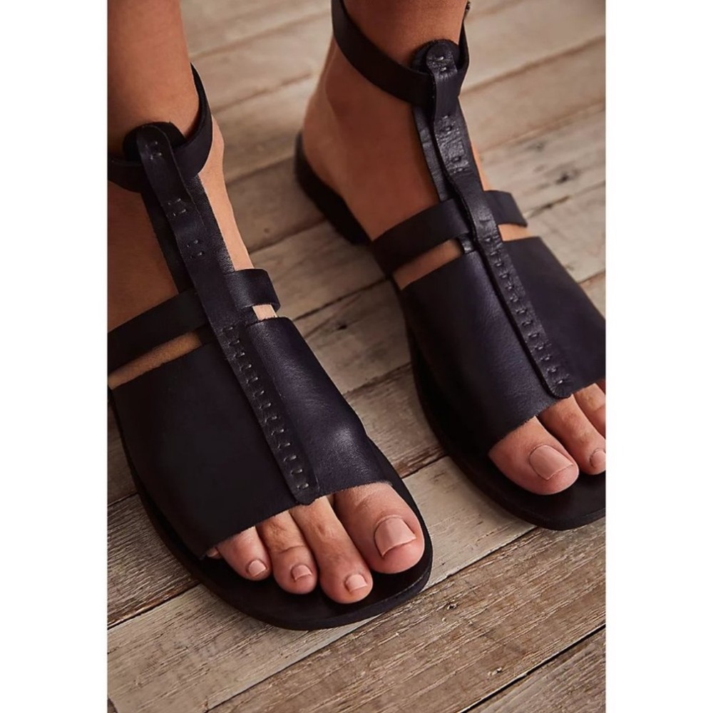 Free People Long Weekend Sandals in Black Size 6 NWT